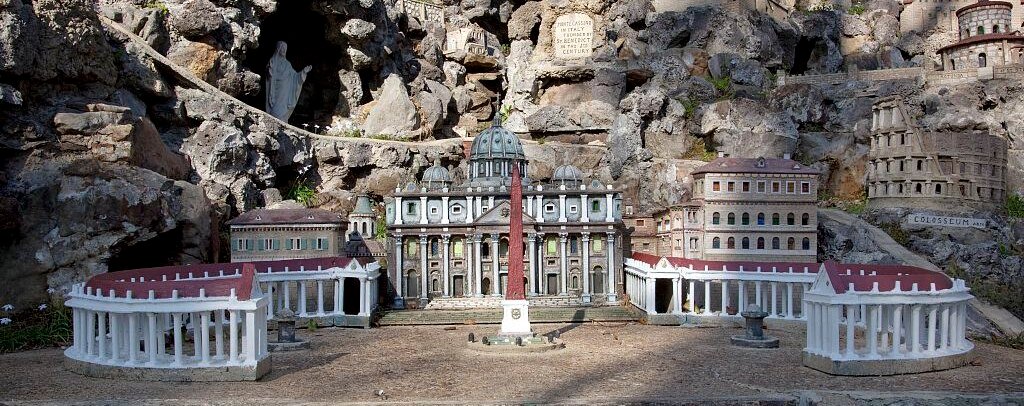 Ave Maria Grotto