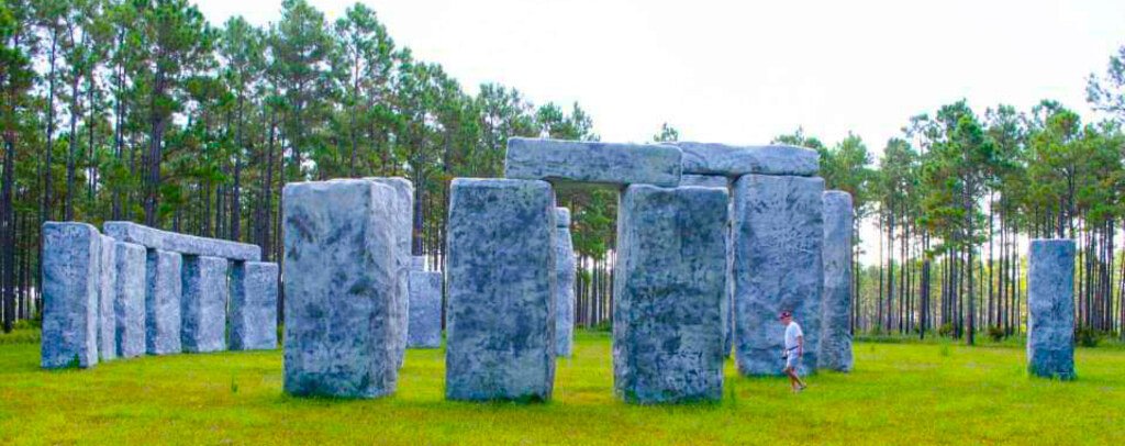 Bamahenge fiberglass Stonehenge replica in Elberta, Alabama