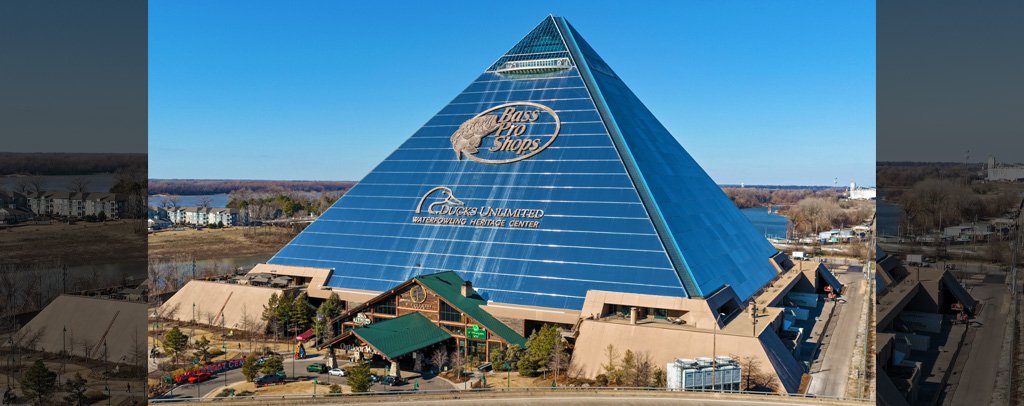 Bass Pro Shops at the Pyramid