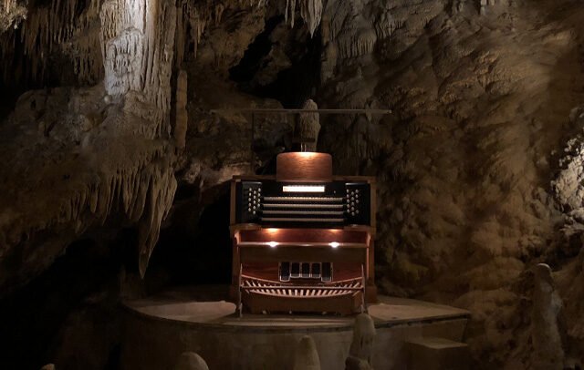 Great Stalacpipe Organ